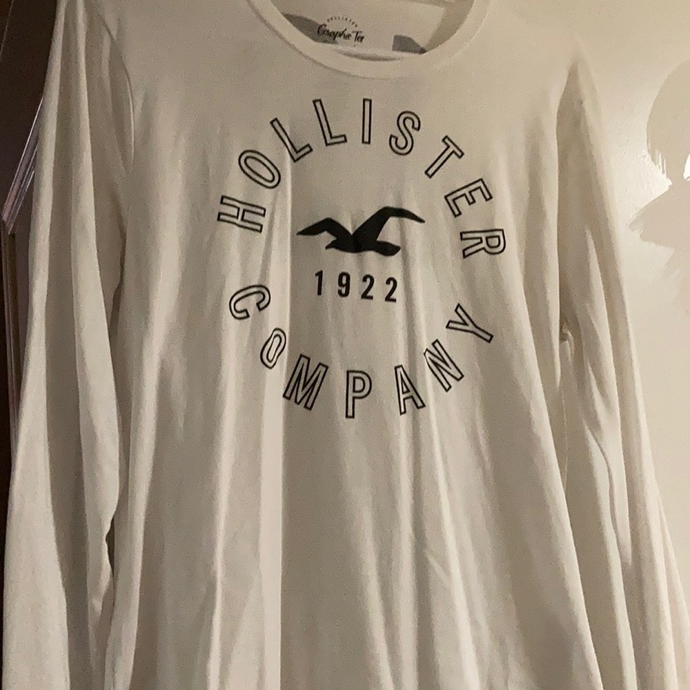 Long sleeve t-shirt